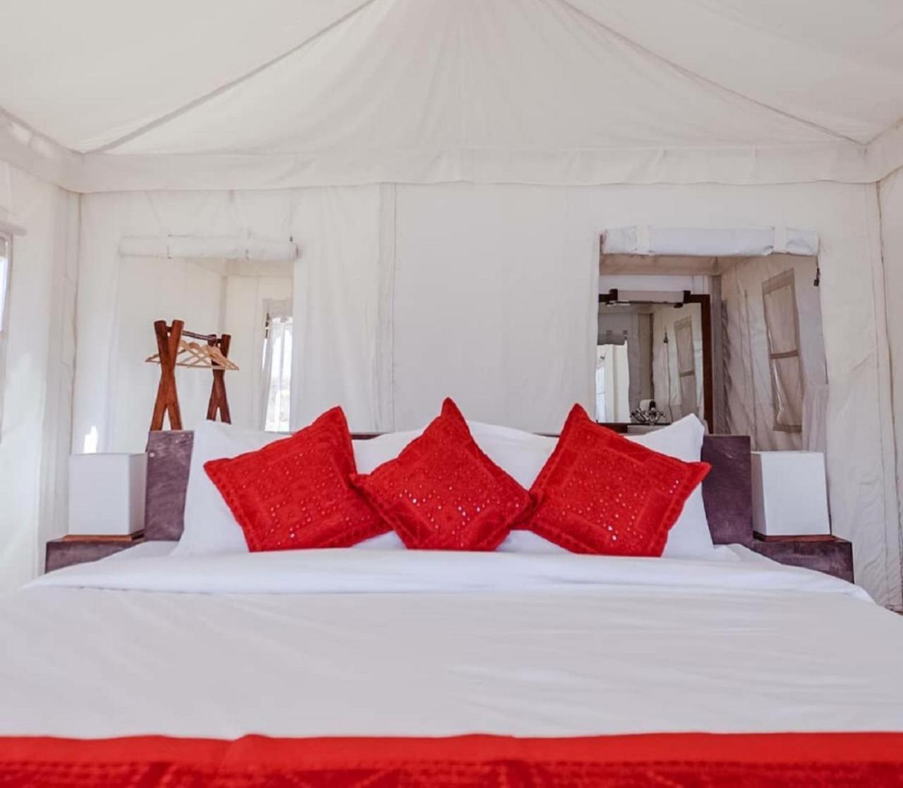 Wild Heritage Resort & Camp Jaisalmer Esterno foto